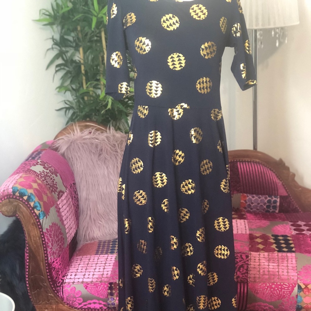 LULAROE 34th sleeve dress (worn once) - Picture 4 of 6